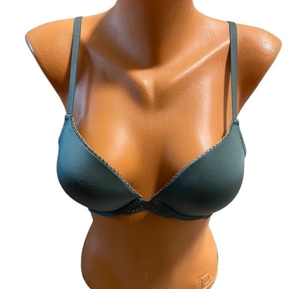 Victoria's Secret Dream Angels Lightly Lined Demi Bra 32D w/Lace Green - Picture 1 of 14
